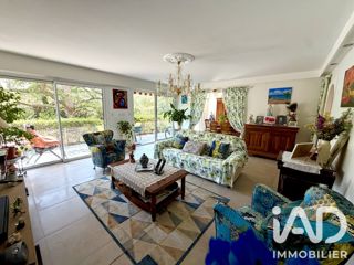 Vente  Appartement F5  de 110 m² à Fréjus 710 000 euros
