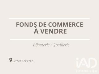 Vente  Local commercial de 133 m² à Hyères 422 000 euros