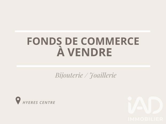 Vente  Local commercial de 133 m² à Hyères 422 000 euros Réf: SFN-2088270
