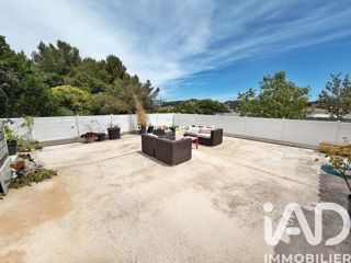 Vente  Maison de 122 m² à Six-Fours 325 000 euros