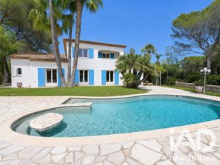 Vente  Maison de 217 m² à Fréjus 1 150 000 euros Réf: SFN-2081369