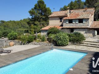 Vente  Maison de 200 m² à Tourrettes 875 000 euros