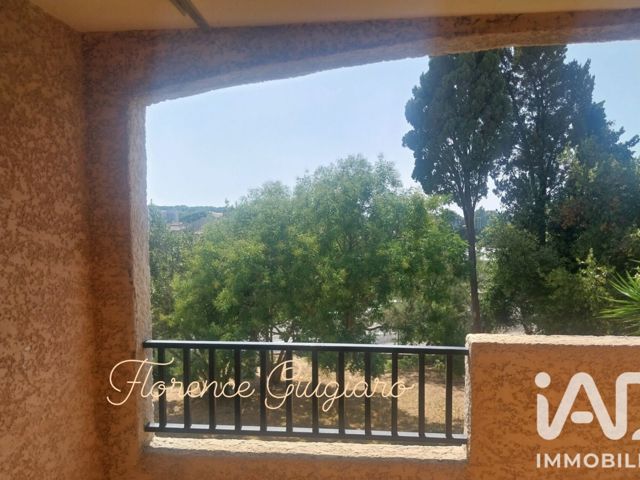 Vente  Appartement F2  de 44 m² à Six-Fours 215 000 euros Réf: SFN-2088346