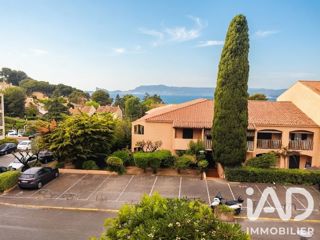 Vente  Appartement F2  de 30 m² à Saint Cyr Sur Mer 197 000 euros Réf: SFN-2085193