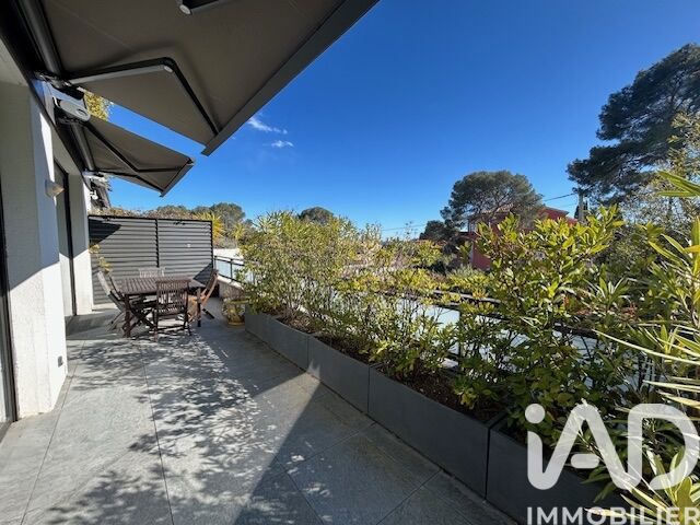 Vente  Appartement T4  de 91 m² à Saint Raphaël 880 000 euros Réf: SFN-1986472