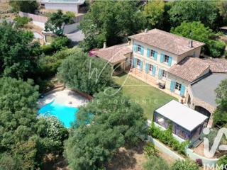 Vente  Maison de 304 m² à Cuers 1 196 000 euros