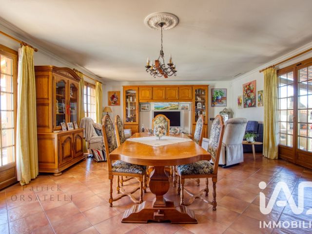 Vente  Appartement F4  de 124 m² à Fréjus 640 000 euros Réf: SFN-2066588