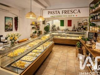 Vente  Local commercial de 60 m² à Saint Maximin la Sainte Baume 15 500 euros