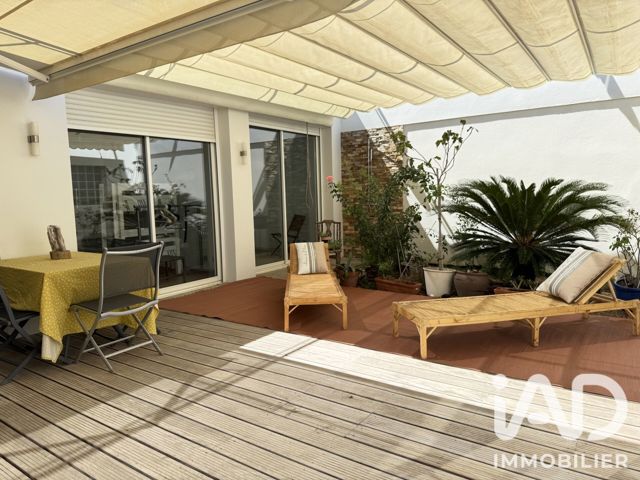 Vente  Appartement F4  de 124 m² à La Londe les Maures 895 000 euros Réf: SFN-2092927