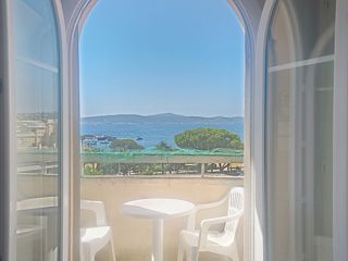Vente  Appartement T2  de 39 m² à Sainte Maxime 389 000 euros Réf: SFN-2093002