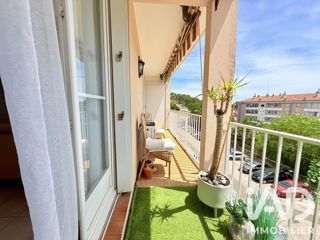 Vente  Appartement T3  de 74 m² à Toulon 194 000 euros Réf: SFN-2093282