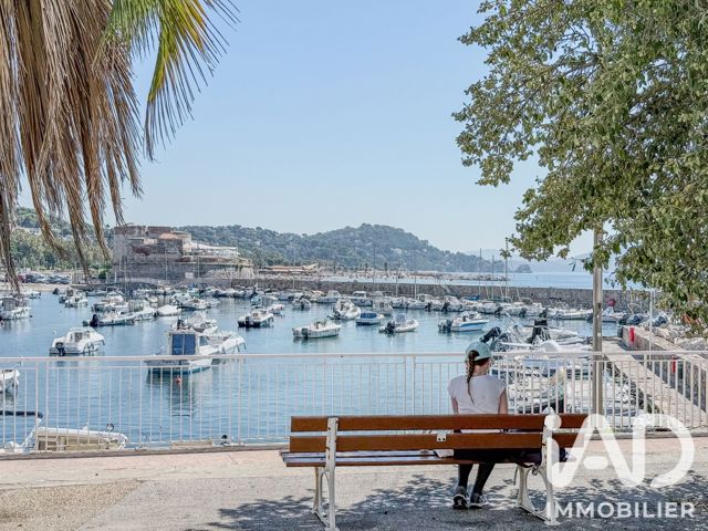 Vente  Appartement F2  de 81 m² à Toulon 399 000 euros Réf: SFN-2093422