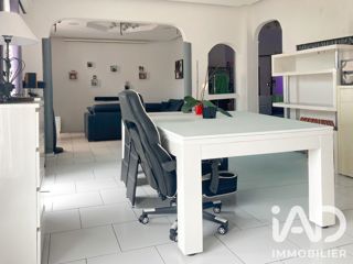 Vente  Appartement F5  de 135 m² à Toulon 239 000 euros Réf: SFN-2094144