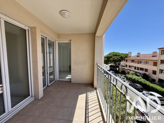 Vente  Appartement T2  de 44 m² à Puget sur Argens 207 500 euros Réf: SFN-2080076
