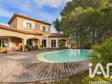 Vente  Maison de 210 m² à Saint Zacharie 950 000 euros