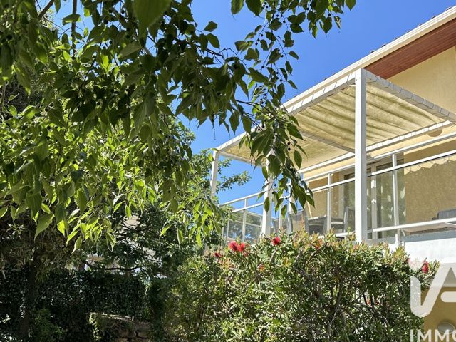 Vente  Appartement F3  de 46 m² à Six-Fours 348 000 euros Réf: SFN-2029772
