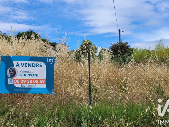 Vente  Terrain de 1312 m² à Montmeyan 85 000 euros Réf: SFN-2096023