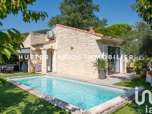 Vente  Maison de 110 m² à Solliès Ville 549 000 euros Réf: SFN-1826609