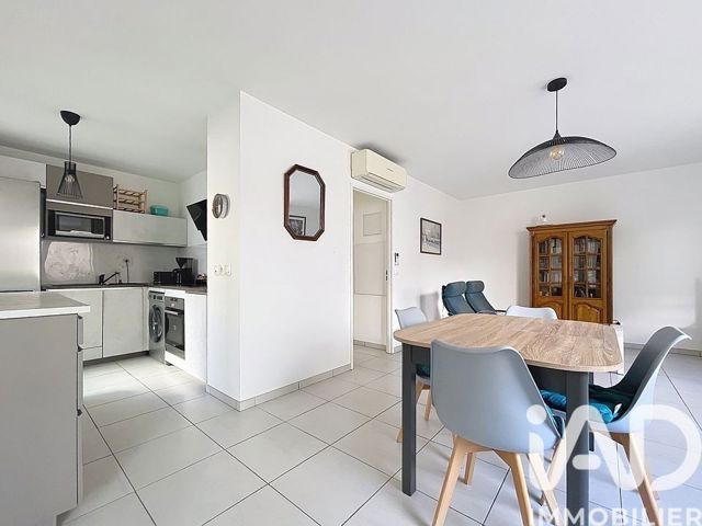 Vente  Appartement T3  de 68 m² à Toulon 288 000 euros Réf: SFN-1960285