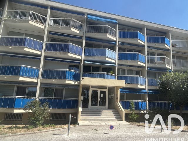 Vente  Appartement T2  de 49 m² à Toulon 155 000 euros Réf: SFN-2085293