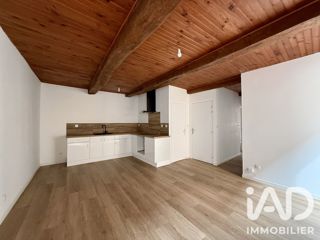 Vente  Appartement F3  de 52 m² à Collobrières 123 000 euros