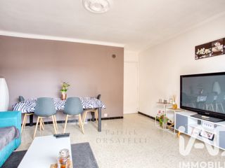 Vente  Appartement F2  de 44 m² à Saint Raphaël 199 000 euros