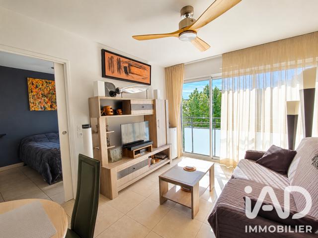 Vente  Appartement T2  de 38 m² à Saint Raphaël 223 000 euros Réf: SFN-2100809