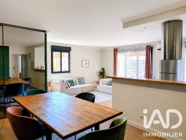 Vente  Appartement F3  de 77 m² à Saint Raphaël 330 000 euros Réf: SFN-2098587
