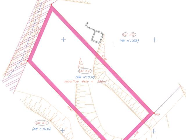Vente  Terrain de 586 m² à Fréjus 240 000 euros Réf: SFN-1826466