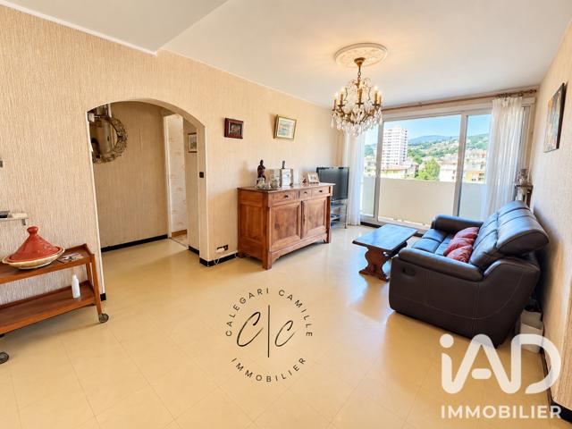 Vente  Appartement T4  de 68 m² à Toulon 139 500 euros Réf: SFN-2102668