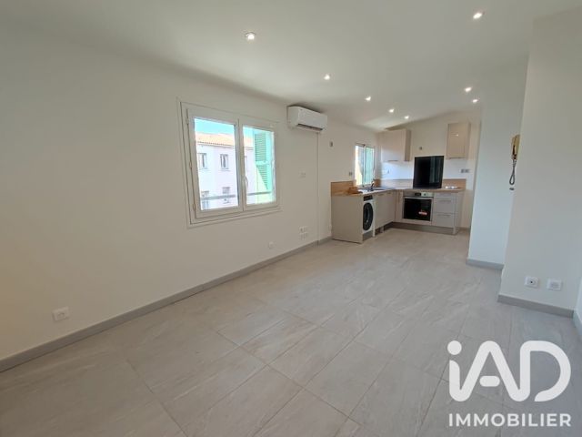 Vente  Appartement F3  de 47 m² à Saint Raphaël 215 000 euros Réf: SFN-2103705
