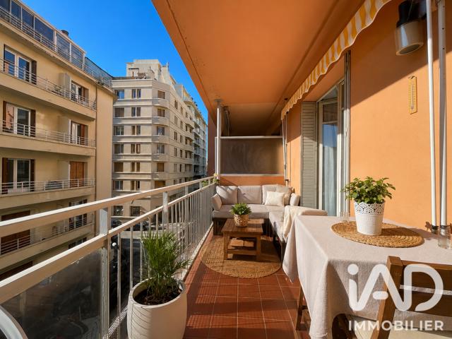 Vente  Appartement T3  de 56 m² à Toulon 189 000 euros Réf: SFN-2044406