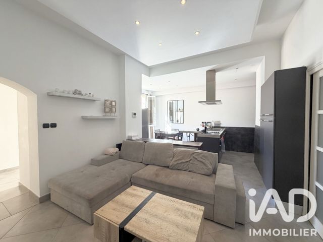 Vente  Appartement T2  de 59 m² à Saint Raphaël 199 000 euros Réf: SFN-2031339