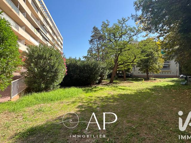 Vente  Appartement F3  de 66 m² à Toulon 182 000 euros Réf: SFN-2104967
