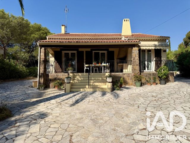 Vente  Maison de 125 m² à Saint Raphaël 680 000 euros Réf: SFN-2105234