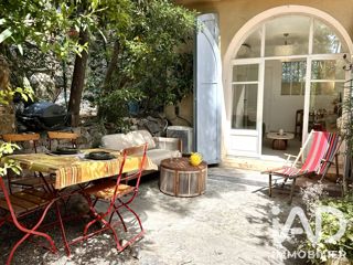 Vente  Appartement T2  de 28 m² à Sainte Maxime 250 000 euros Réf: SFN-2106302