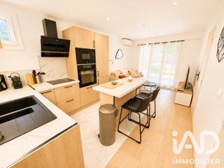 Vente  Appartement F2  de 31 m² à Cavalaire sur Mer 204 000 euros