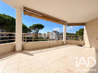 Vente  Appartement T4  de 126 m² à Saint Raphaël 650 000 euros Réf: SFN-2106981