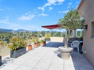 Vente  Appartement T4  de 87 m² à Saint Raphaël 580 000 euros