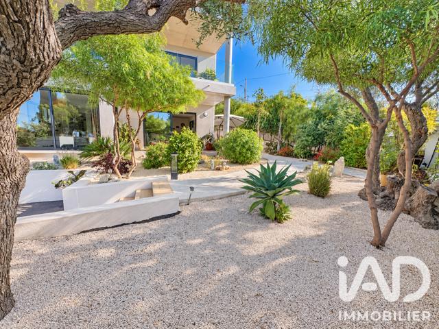 Vente  Appartement F3  de 130 m² à Bandol 1 400 000 euros Réf: SFN-2108347