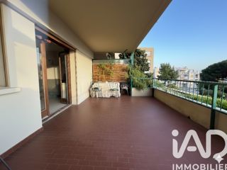 Vente  Appartement T2  de 43 m² à Cavalaire sur Mer 245 000 euros Réf: SFN-1912920
