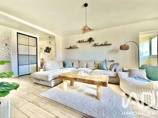Vente  Appartement T3  de 85 m² à Puget sur Argens 240 000 euros Réf: SFN-2109976