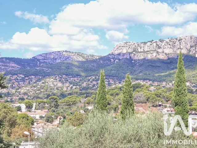 Vente  Appartement F3  de 57 m² à Toulon 259 900 euros Réf: SFN-2110074