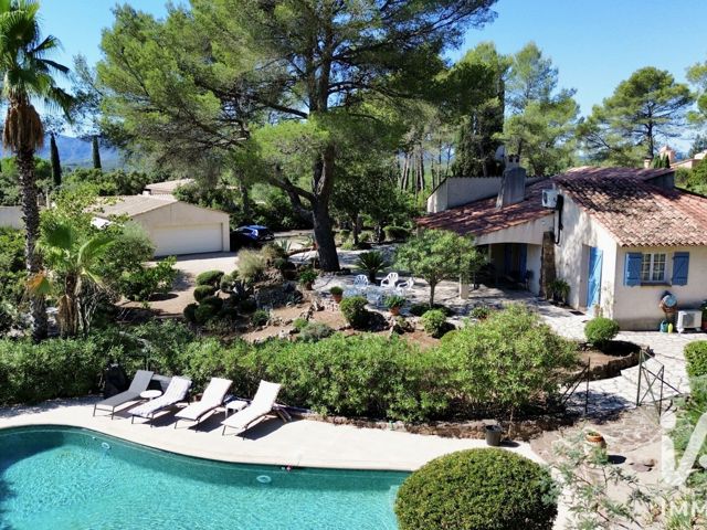 Vente  Maison de 157 m² à Roquebrune sur Argens 840 000 euros Réf: SFN-2107156