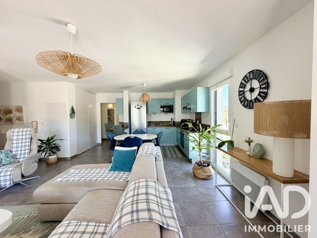 Vente  Appartement T4  de 88 m² au Lavandou 530 000 euros Réf: SFN-2110950