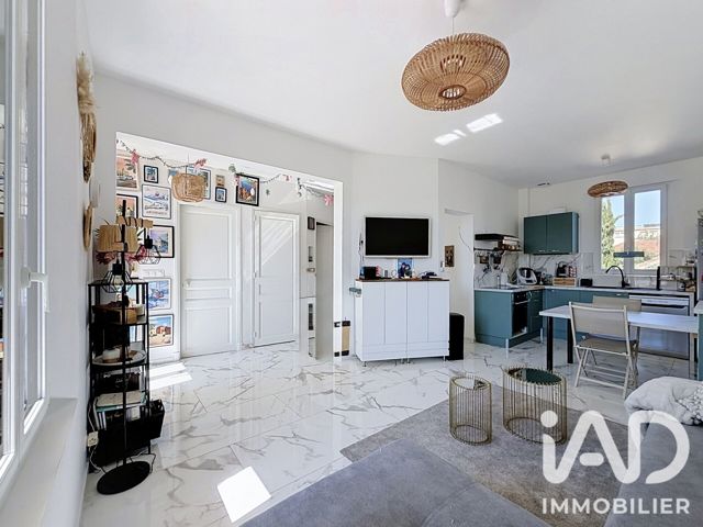 Vente  Appartement F3  de 62 m² à La Seyne 197 000 euros Réf: SFN-2087822