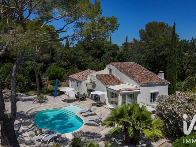 Vente  Maison de 140 m² à Fréjus 1 089 000 euros Réf: SFN-2111370