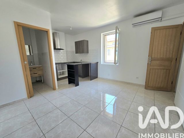 Vente  Appartement T3  de 45 m² à Toulon 144 900 euros Réf: SFN-2035160