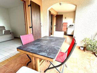 Vente  Appartement F2  de 38 m² à La Londe les Maures 235 000 euros Réf: SFN-2111128