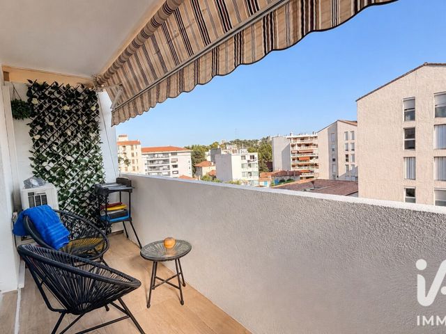 Vente  Appartement T4  de 81 m² à Toulon 260 000 euros Réf: SFN-2111250